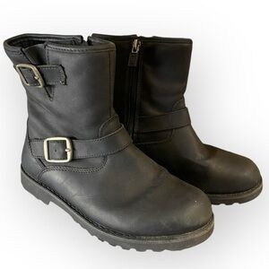 H5-20 UGG Harwell Boots